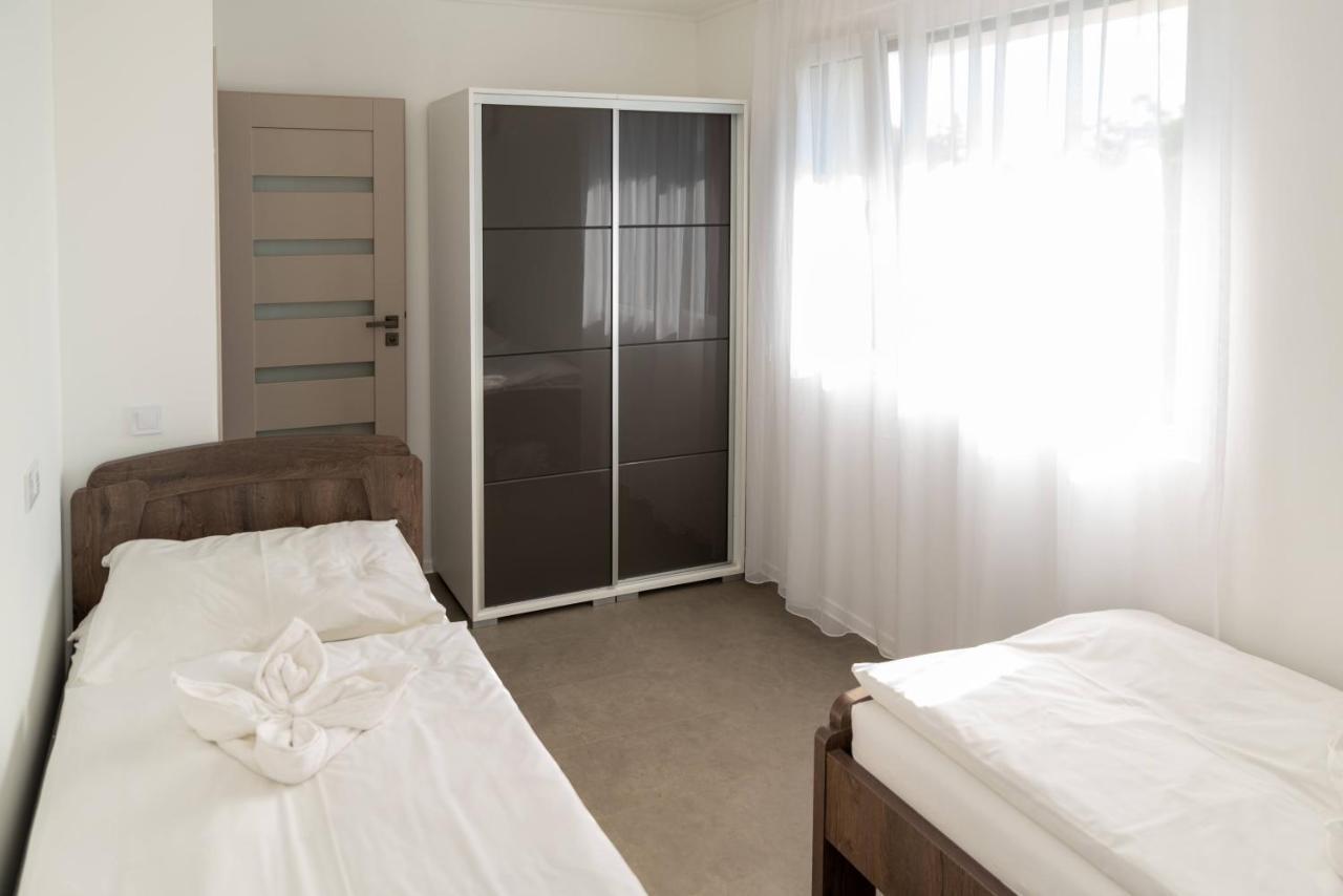 Mineral Apartman Diamond Nyiregyhaza Exterior photo