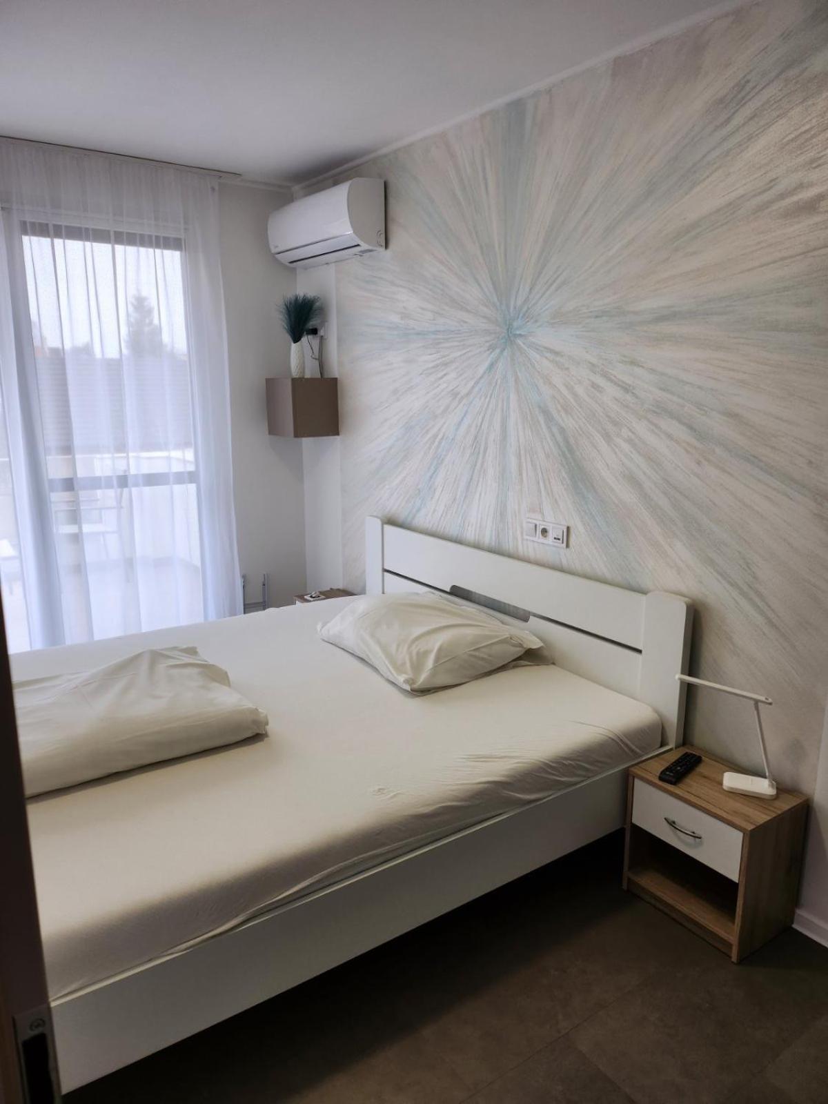 Mineral Apartman Diamond Nyiregyhaza Exterior photo